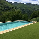 Vakantiehuis Con Piscina