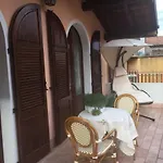 Con Piscina Nyaraló