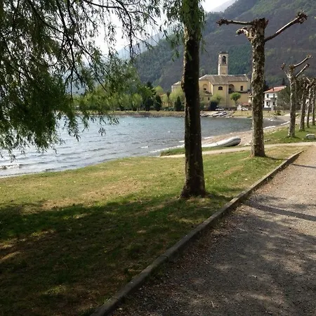 Nyaraló Con Piscina Garzeno