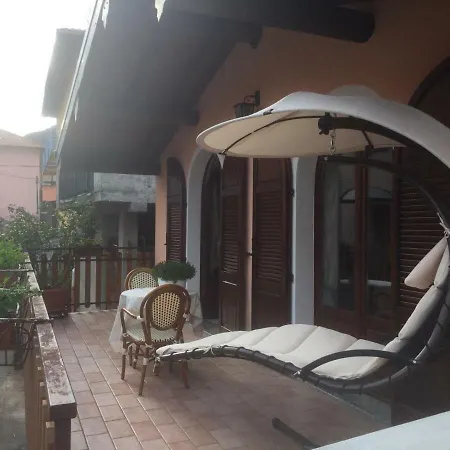 Nyaraló Con Piscina Garzeno