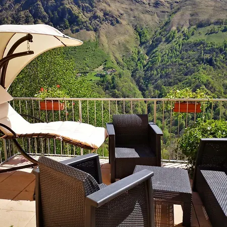 Con Piscina 度假居 Garzeno