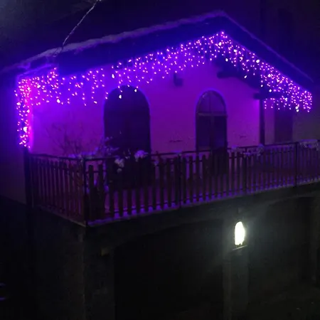 Con Piscina Ferienhaus