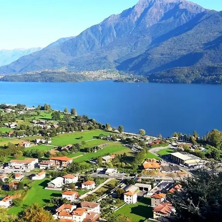 Con Piscina Nyaraló *