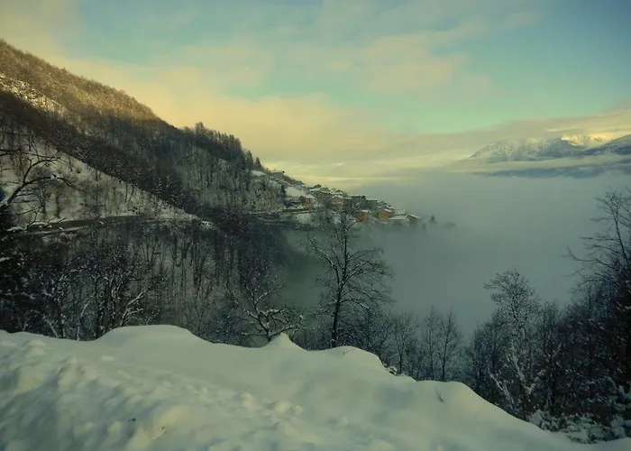 בית נופש Con Piscina *