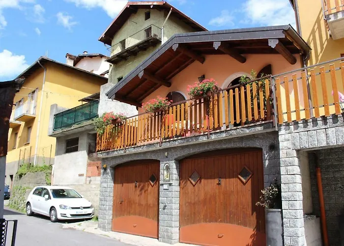 Con Piscina Сasa de vacaciones Garzeno