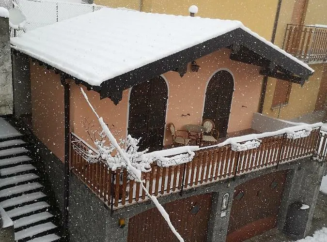 Con Piscina Сasa de vacaciones Garzeno